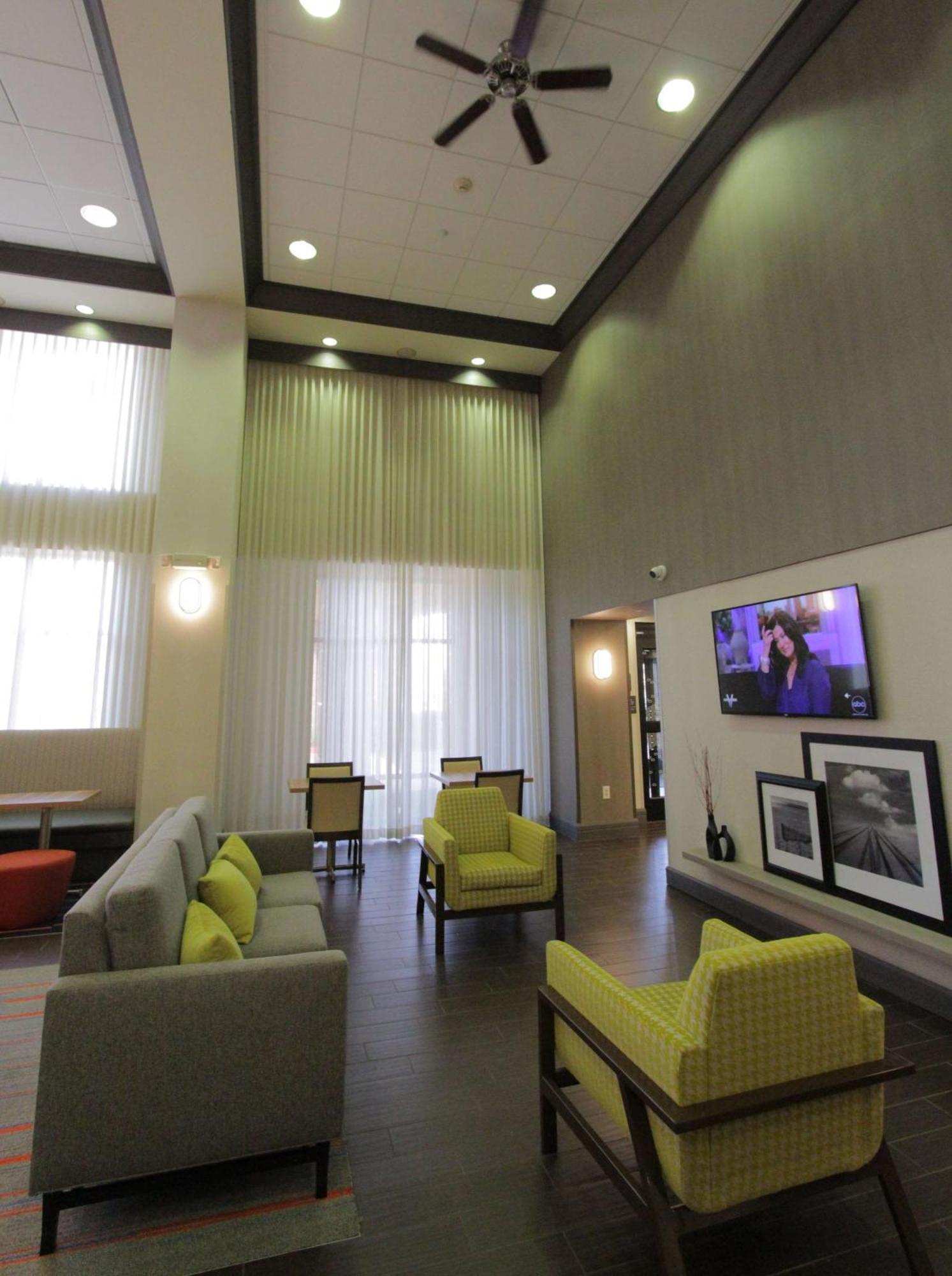 Hampton Inn & Suites Сийл Бийч Екстериор снимка